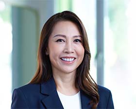Career professional LinkedIn portrait with business attire and friendly smile